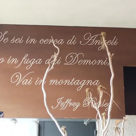 House Da Ines * Livata